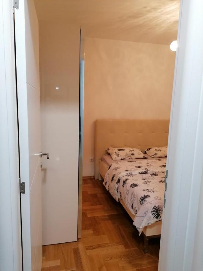 Apartman Venecija Баня-Лука Екстер'єр фото