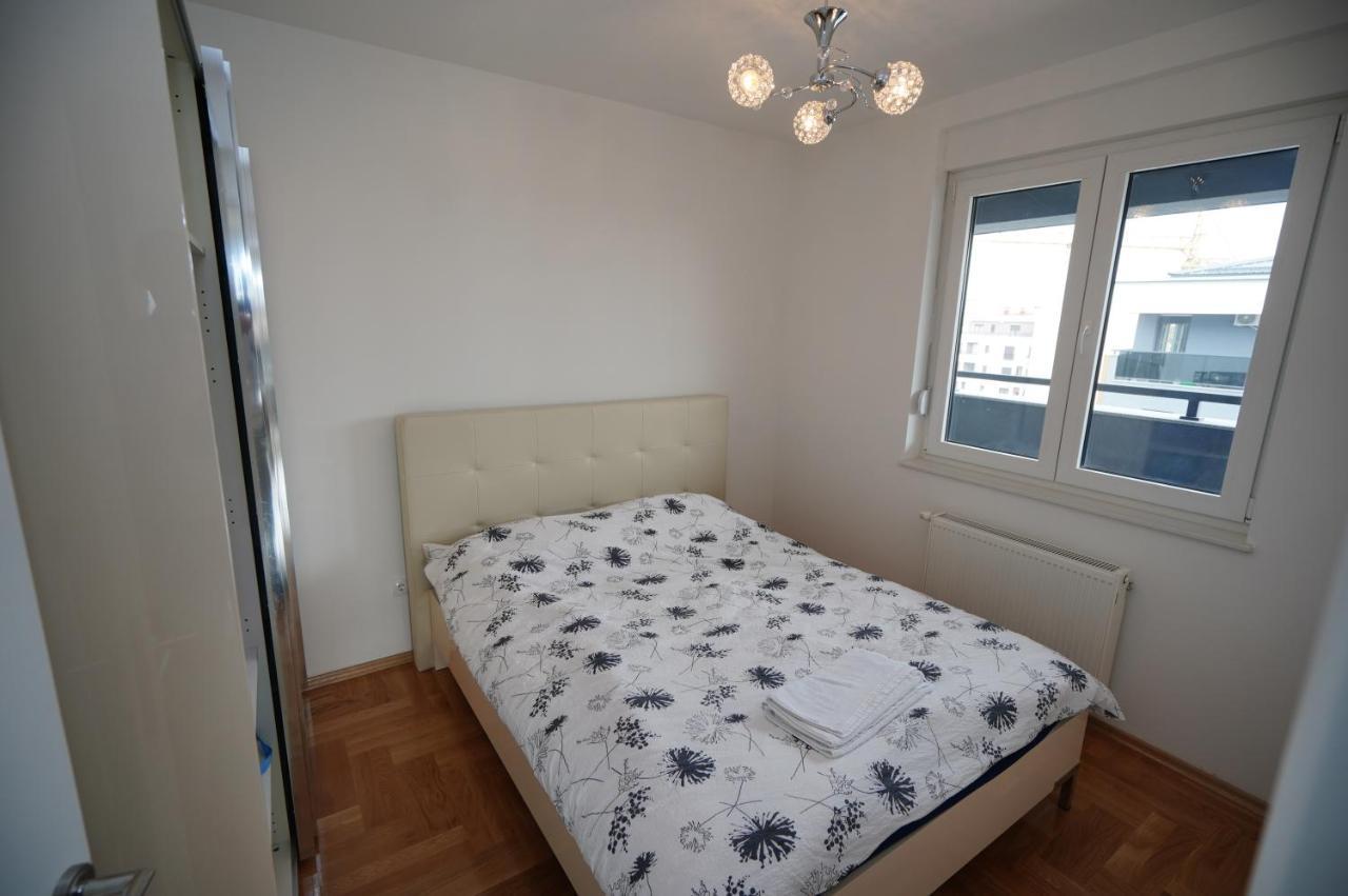 Apartman Venecija Баня-Лука Екстер'єр фото